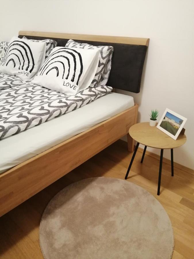 Apartment Tesla Wien Eksteriør billede